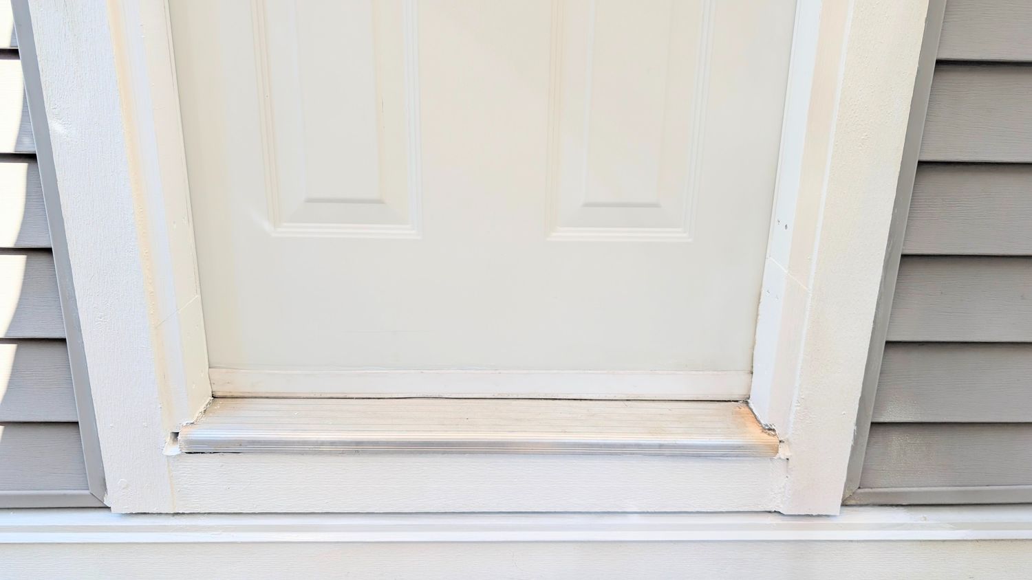 House Exterior from a Exterior doors project near Vancouver (Greater Vancouver) by Better Call Bob