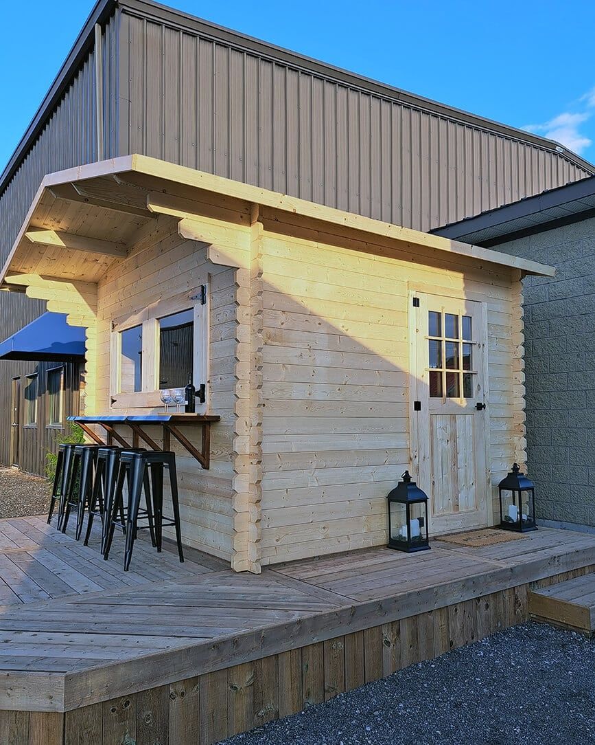Finition extérieur d'un projet de Unités d'habitation accessoires (UHA) près de Toronto (Grand Toronto) de Bunkie Life