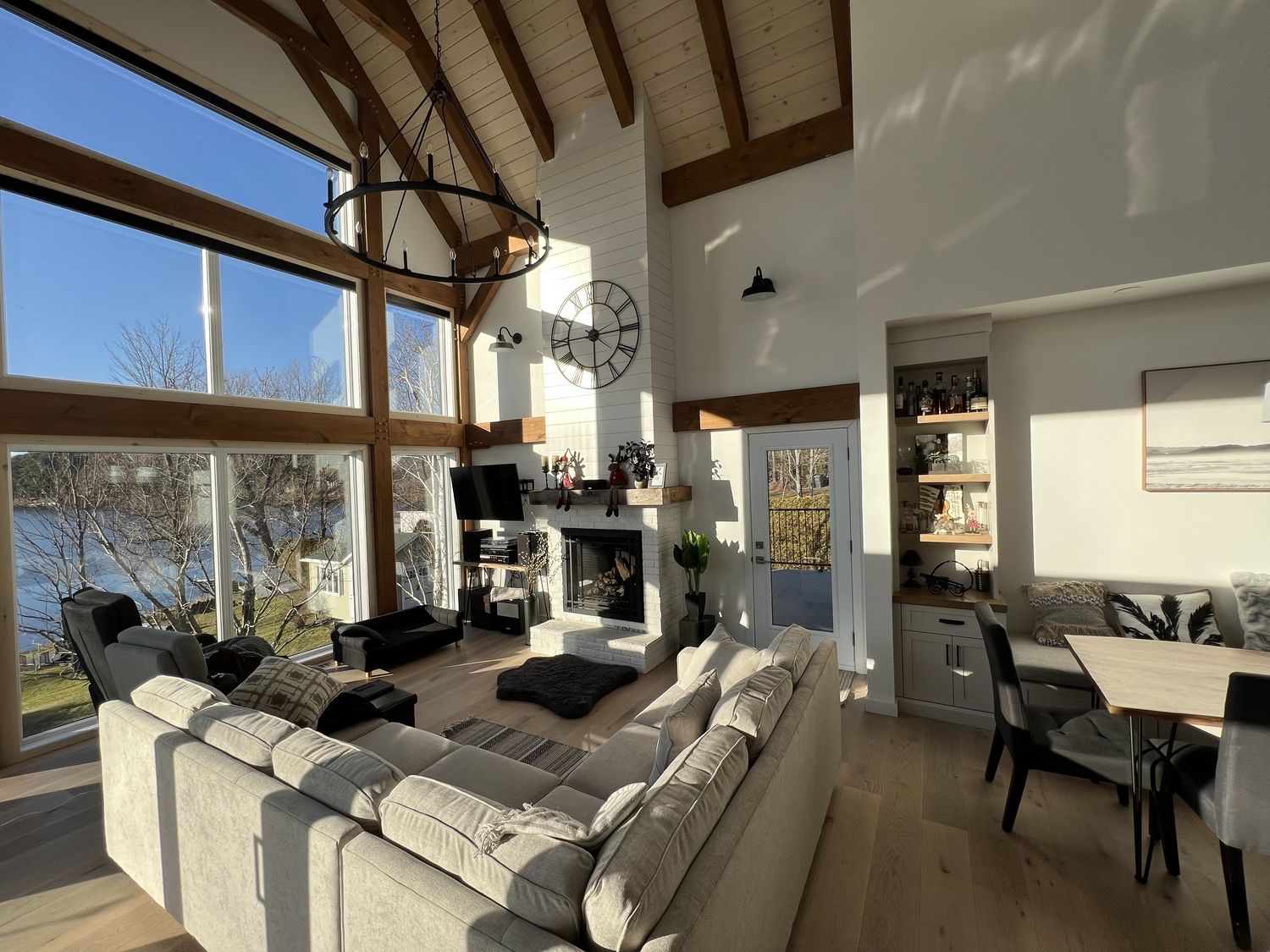 Living Room from a Second Floor Additions project near Sherbrooke (Estrie) by Construction Latulippe