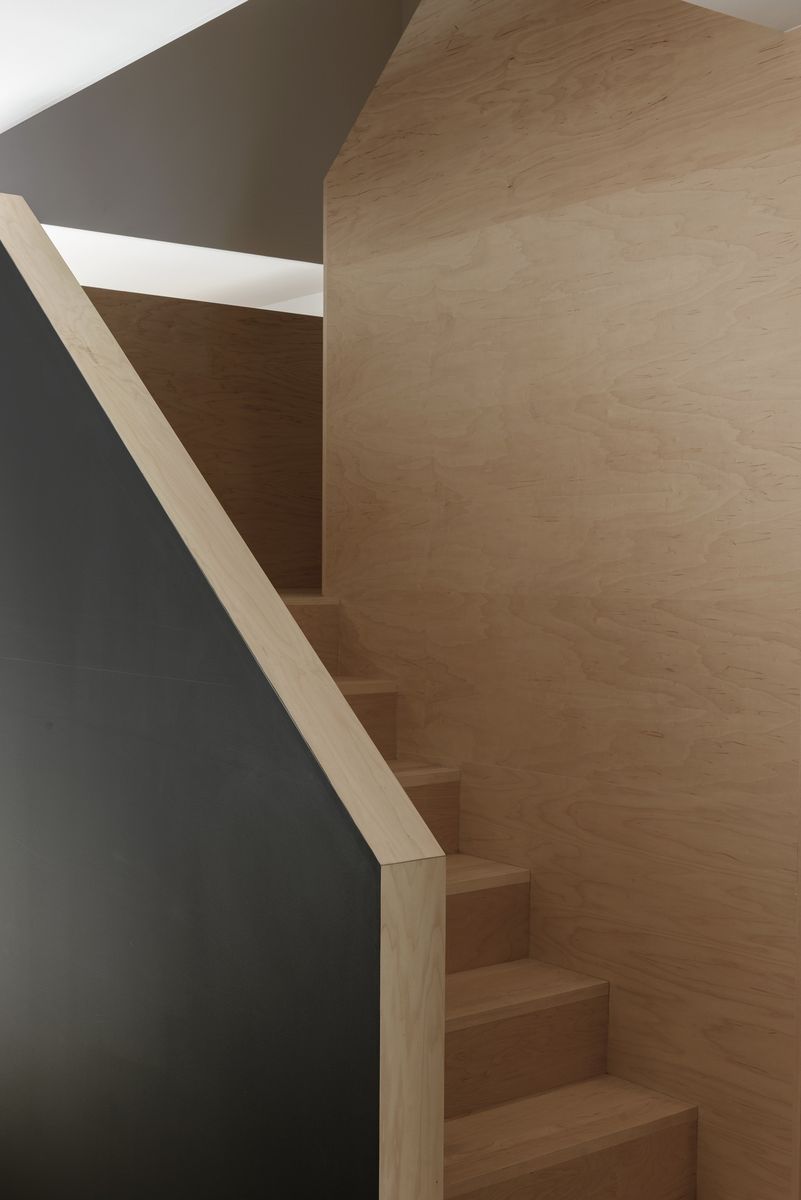 Escaleras de un proyecto de tipo Viviendas unifamiliares cerca de Montreal (Gran Montreal) por Stroph Architecture & Design