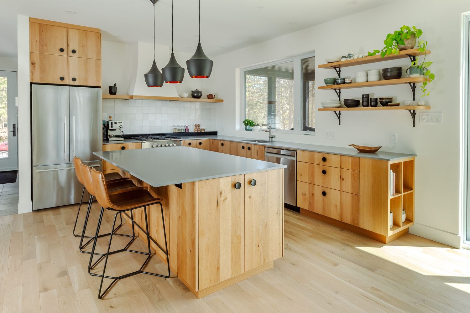 Kitchen from a Single family homes project near Saint-Jerome (Laurentides) by À l' Aube - Design Studio & Kitchen Specialist