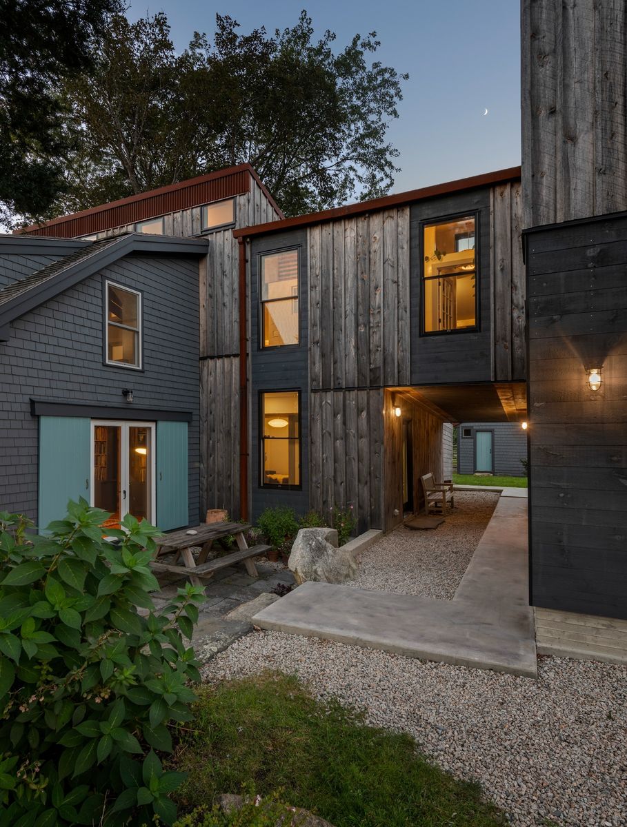  from a Single family homes project near Providence - Warwick by from [in] form, LLC