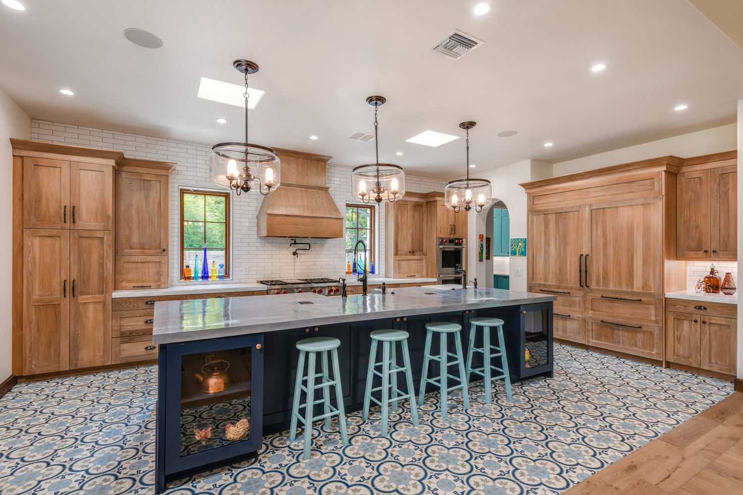 Kitchen from a Single family homes project near Miami by Turning Leaf Construction