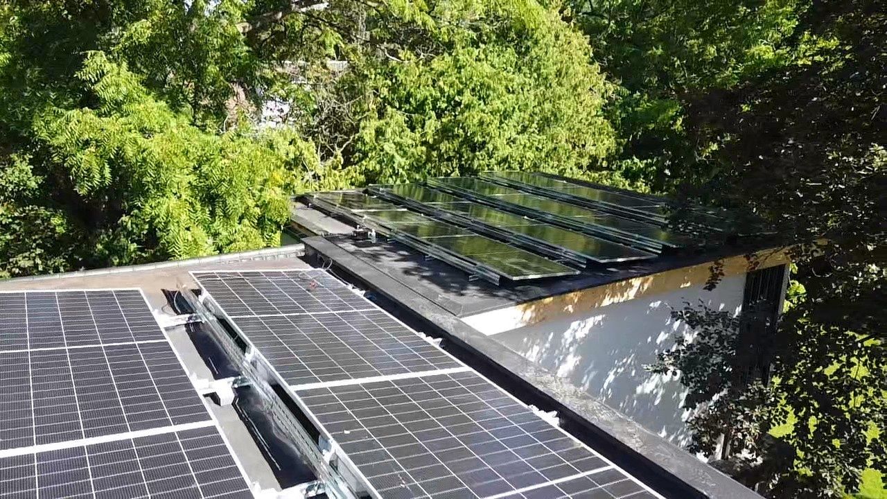  d'un projet de Panneaux solaires photovoltaïques près de Toronto (Grand Toronto) de Radiant Solar Energy Group
