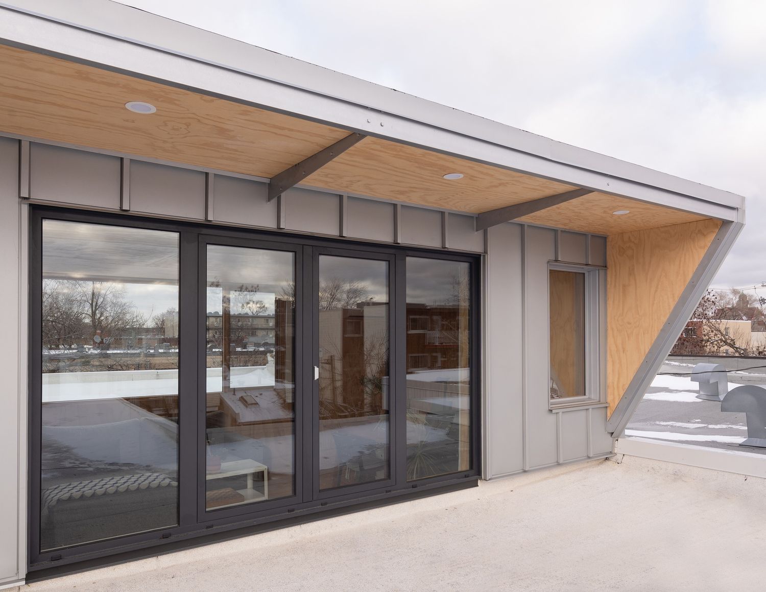 Rooftop Terrace from a Second Floor Additions project near Montreal (Greater Montreal) by MOA