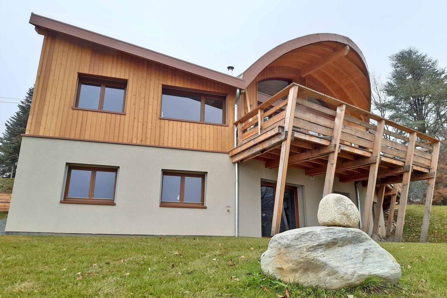Exterior Finishes from a Single family homes project near Isère (38) by Architecture Energie