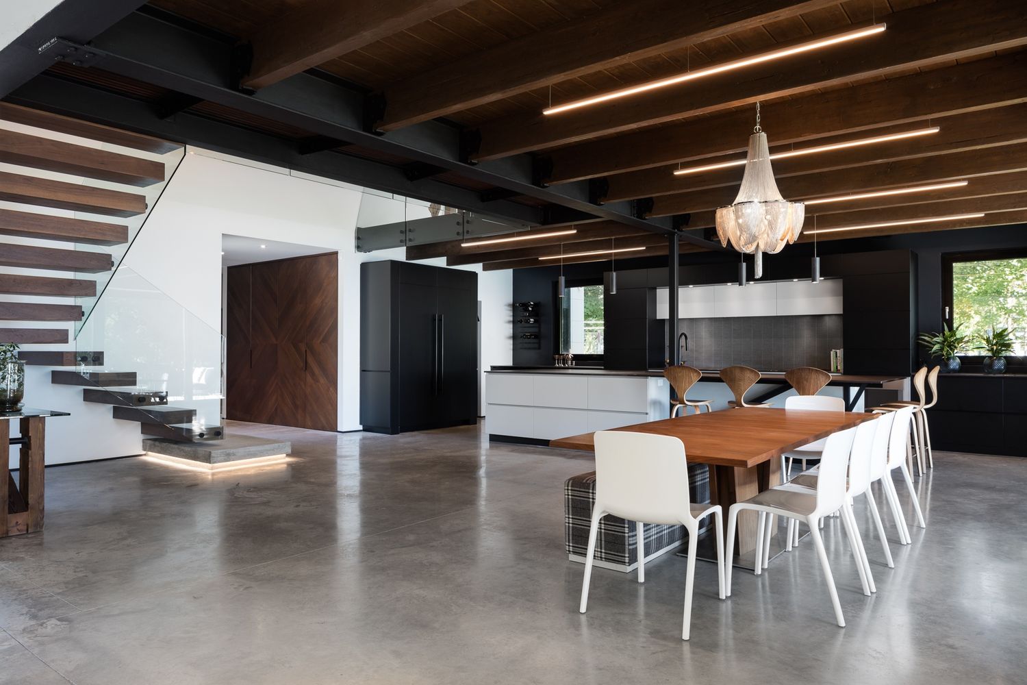 Dining Room from a Home extensions project near Montreal (Greater Montreal) by GHOCHE ARCHITECTE