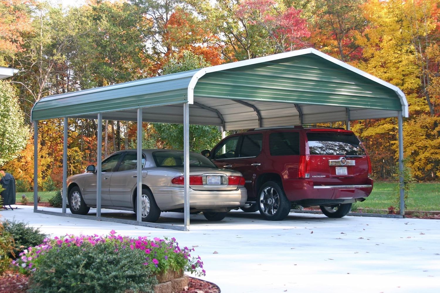 Garage et cabanon d'un projet de Garages près de Austin de Metal America