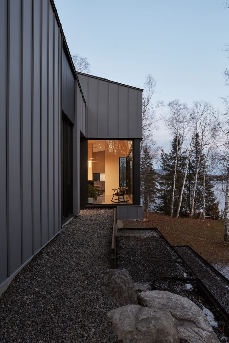 Finition extérieur d'un projet de Maisons unifamiliales près de Montréal/Laval/Longueuil (Grand Montréal) de GHOCHE ARCHITECTE