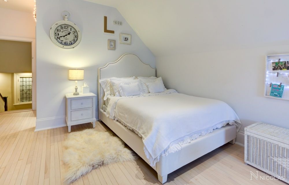 Chambre d'un projet de Modifications de fermes de toit en grenier habitable près de Montréal/Laval/Longueuil (Grand Montréal) de Les projets de Nicolas