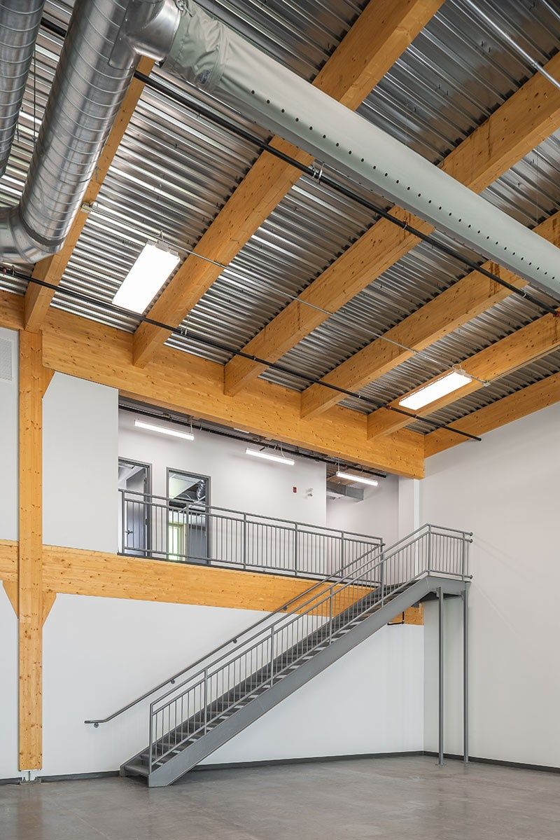 Construcción de interiores de casas de un proyecto de tipo Estructuras de madera laminada cerca de Saint-Jérôme (Laurentides) por Ambiance Bois Structure