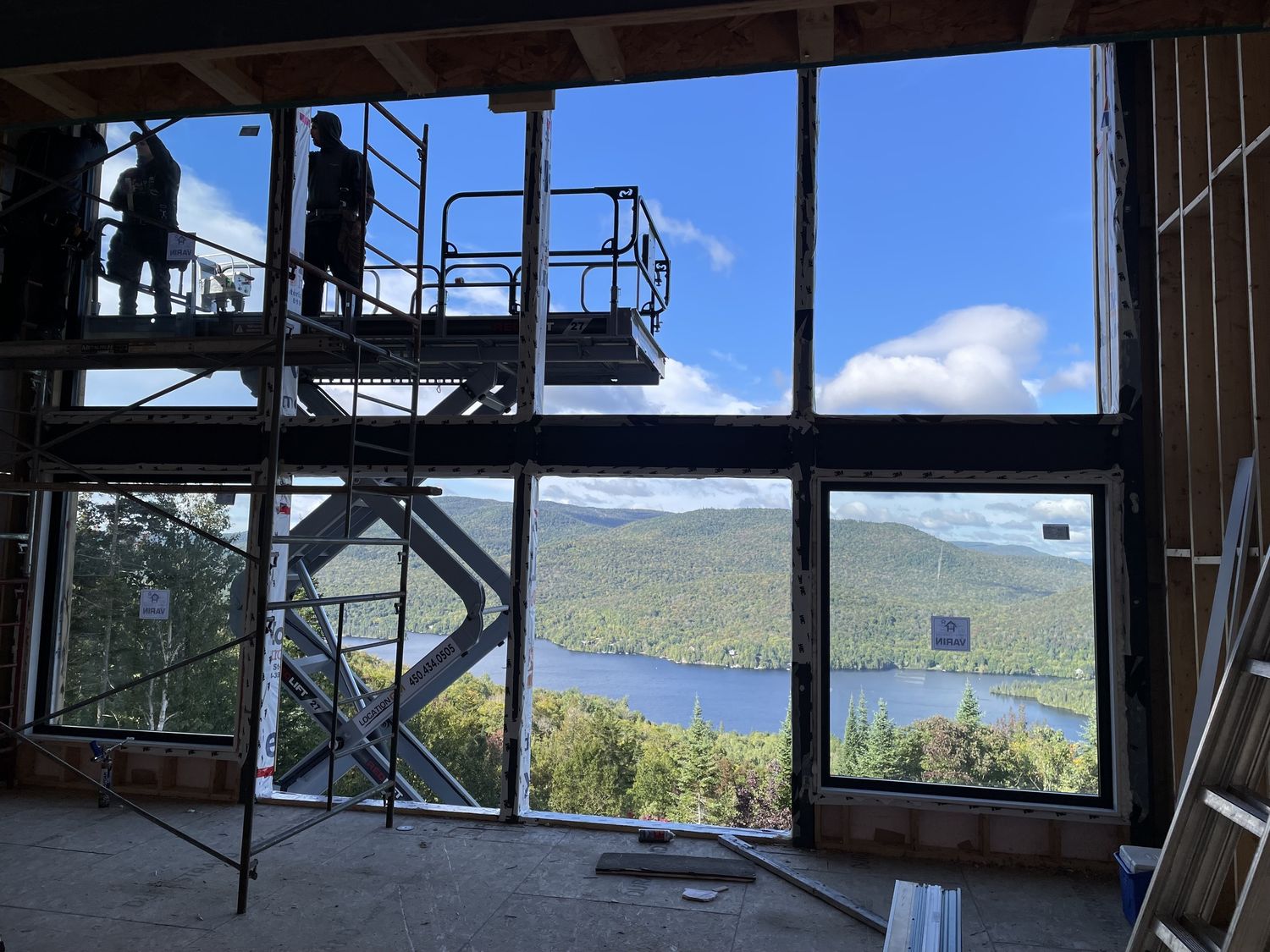 Construcción de exteriores de casas de un proyecto de tipo Viviendas unifamiliares cerca de Joliette (Lanaudière) por Les Constructions du Patrimoine J.S. INC.