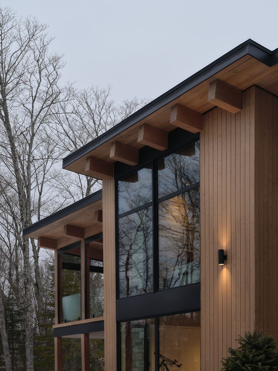 Finition extérieur d'un projet de Revêtement et parement extérieur près de Saint-Jérôme/Blainville (Laurentides) de Groupe SIDEX Inc.