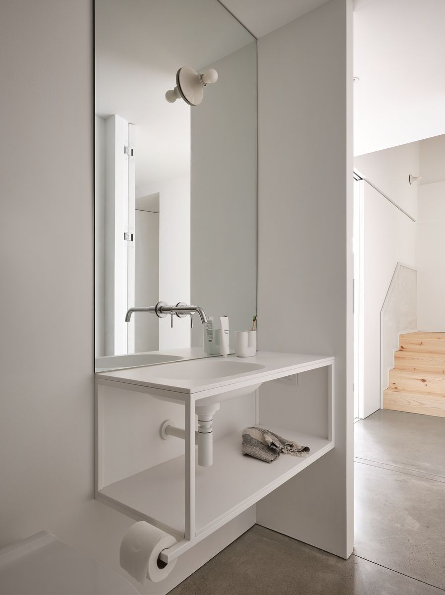 Baño completo de un proyecto de tipo Viviendas unifamiliares cerca de Granby - Bromont - Cowansville por Stroph Architecture & Design