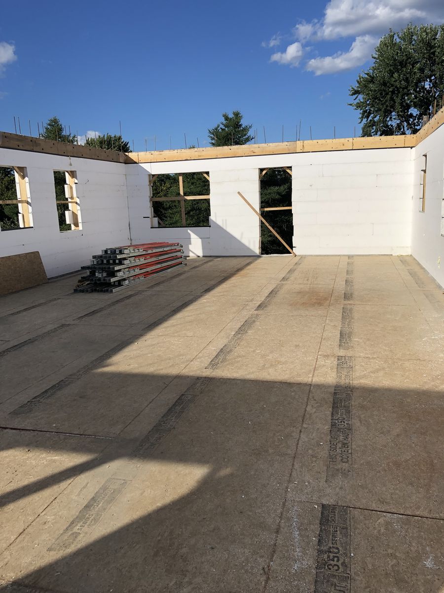 Structures et ossatures d'un projet de Structure du batîment près de Montréal/Laval/Longueuil (Grand Montréal) de Les produits d'isolation ISOLEED INC.