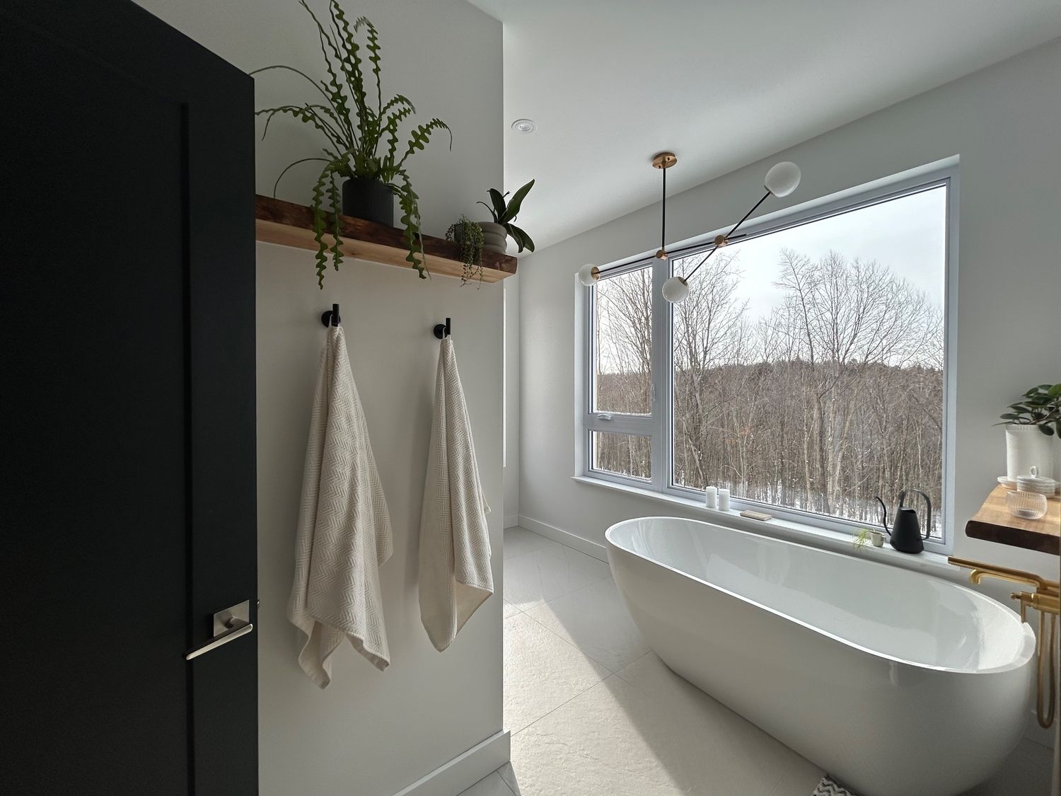 Baño completo de un proyecto de tipo Viviendas unifamiliares cerca de Saint-Jérôme (Laurentides) por Toundra construction