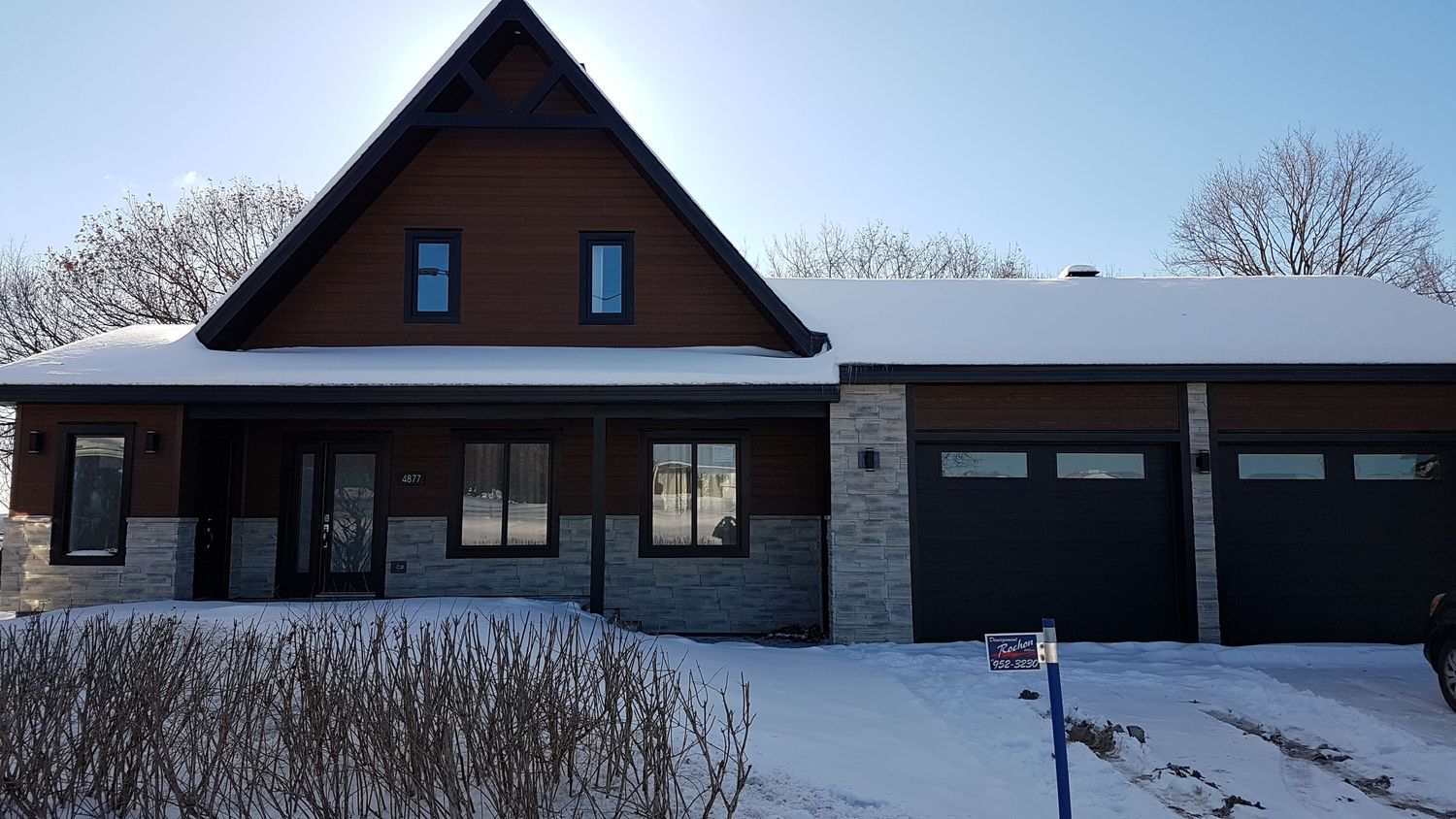 Façade avant d'un projet de Maisons unifamiliales près de Québec/Lévis (Ville de Québec) de Construction Fruga inc.