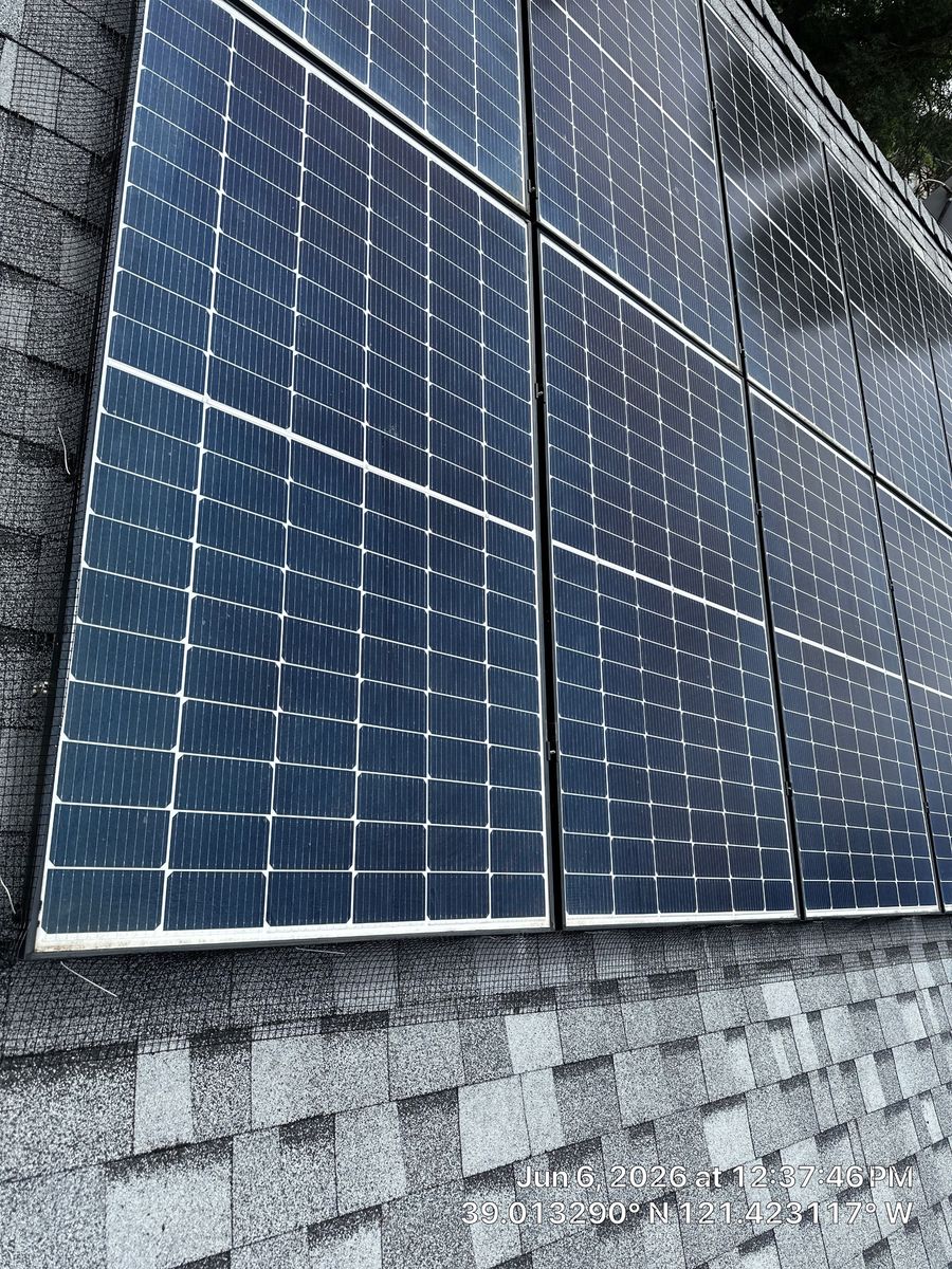  from a Photovoltaic Solar Panels project near Sacramento by L J Heating & Air Conditioning Inc