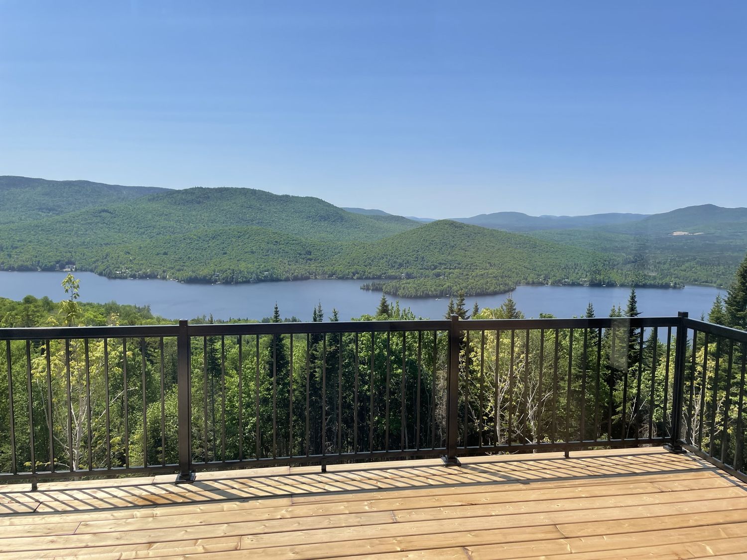 Deck & Balcony from a Single family homes project near Joliette (Lanaudière) by Les Constructions du Patrimoine J.S. INC.