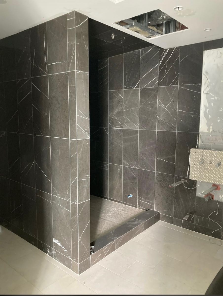 Bathroom from a Multi-family and high-rise Buildings project near Vancouver (Greater Vancouver) by C&M NOVOBUILD INC