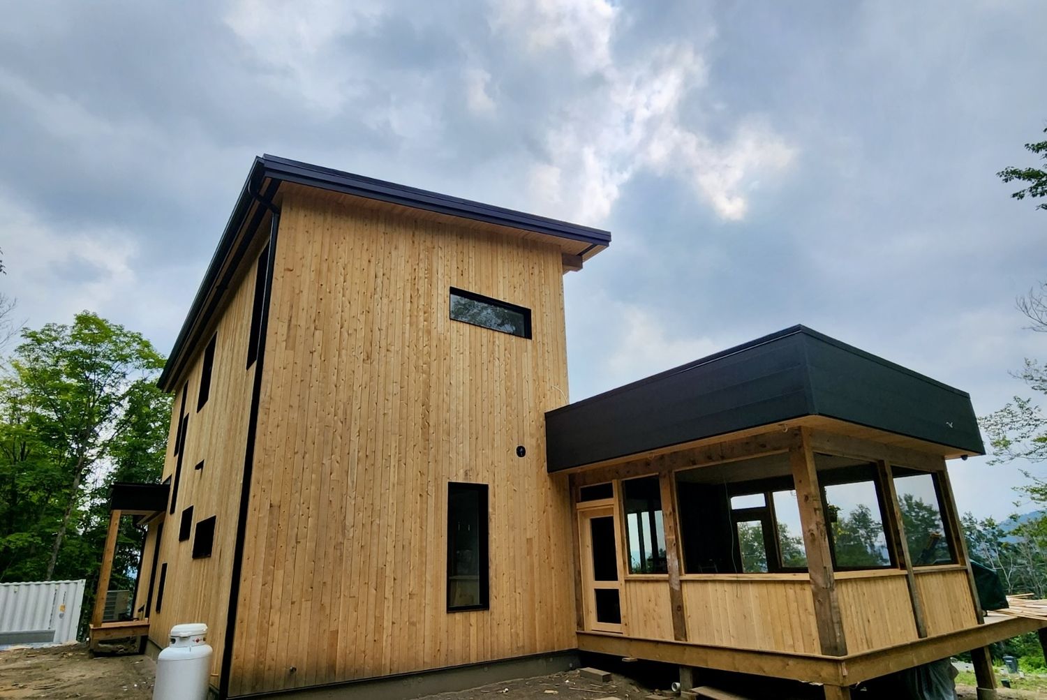 Terrasse et balcon d'un projet de Maisons unifamiliales près de Montréal/Laval/Longueuil (Grand Montréal) de Toundra construction
