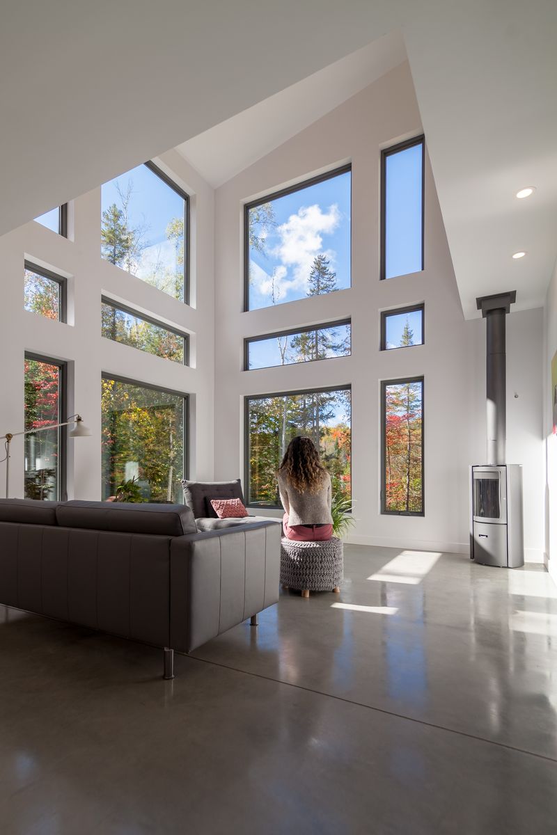 Salon d'un projet de Maisons unifamiliales près de Saint-Jérôme/Blainville (Laurentides) de Biophile architecture
