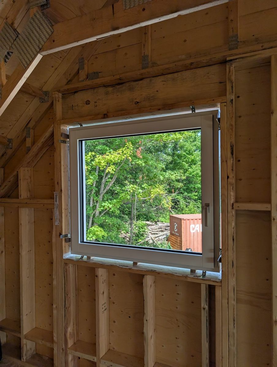  d'un projet de Maisons unifamiliales près de Gatineau (Outaouais) de InterHaus Premium High Performance Windows and Doors