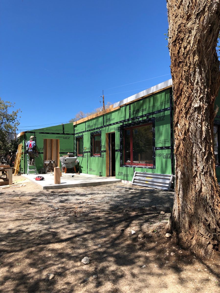 Construcción de exteriores de casas de un proyecto de tipo Unidades de vivienda accesorias (ADU) cerca de Denver - Boulder por Earth and Sky Architecture
