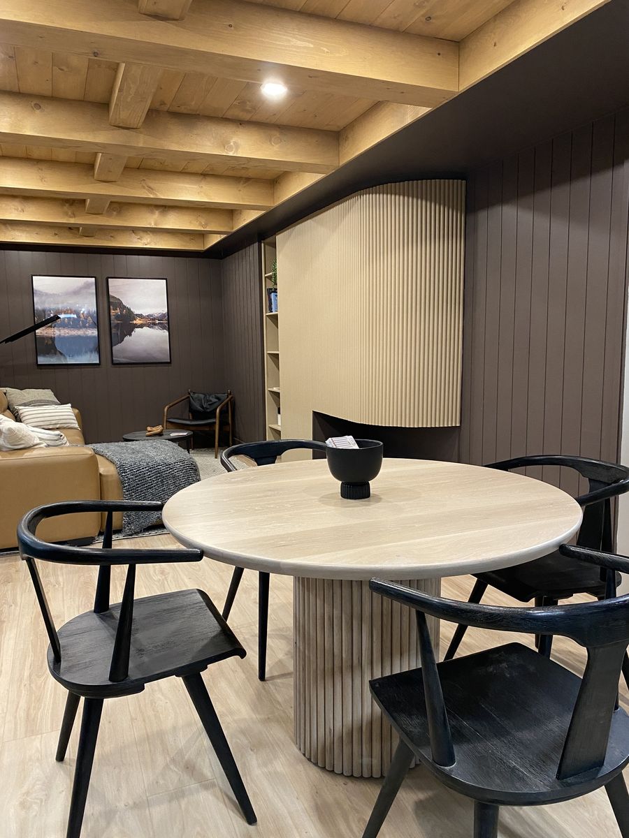 Dining Room from a Furniture project near Montreal (Greater Montreal) by ref.