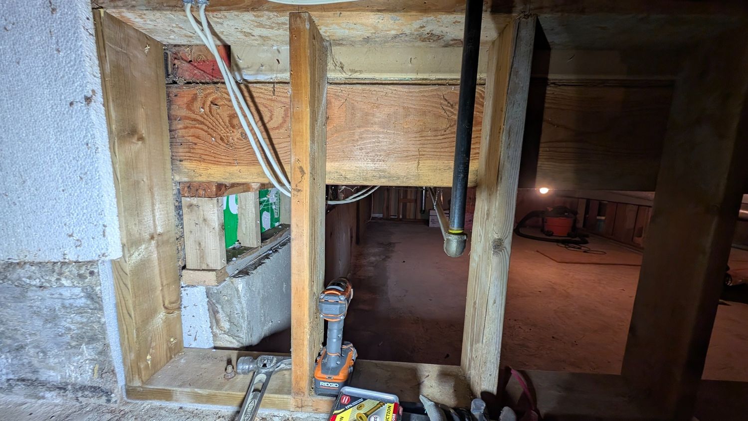 Foundations & Crawlspaces from a Crawlspaces project near Vancouver (Greater Vancouver) by Better Call Bob