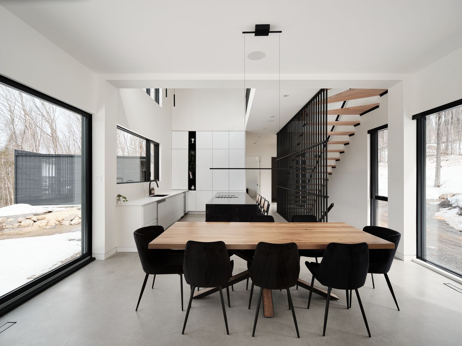 Dining Room from a Single family homes project near Saint-Jerome (Laurentides) by Toka Constructions