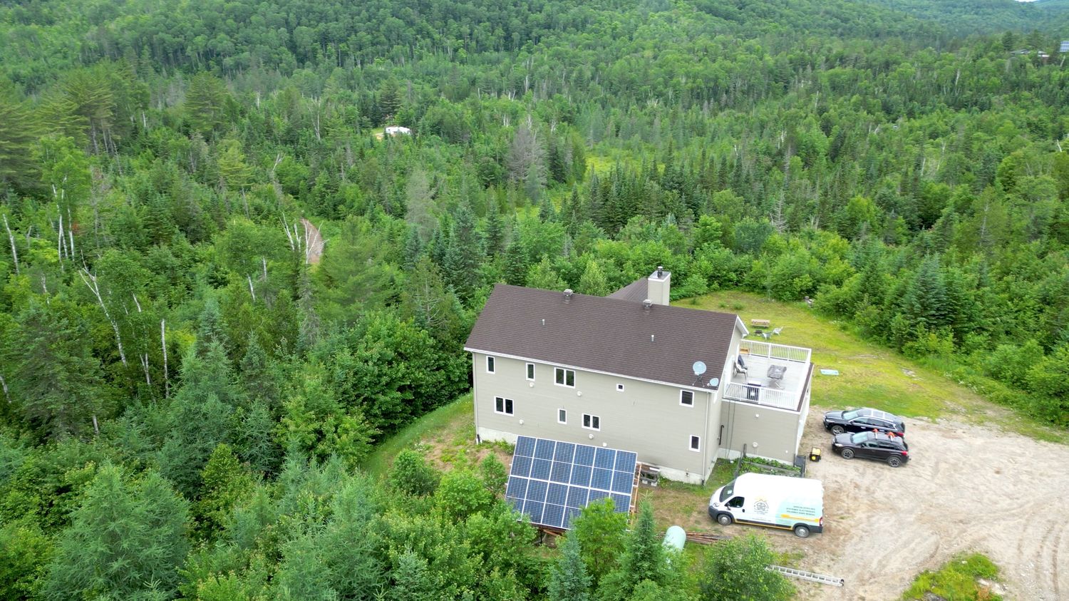 Aerial view from a Off-Grid photovoltaic systems project near Joliette (Lanaudière) by Alternative Solaire inc.