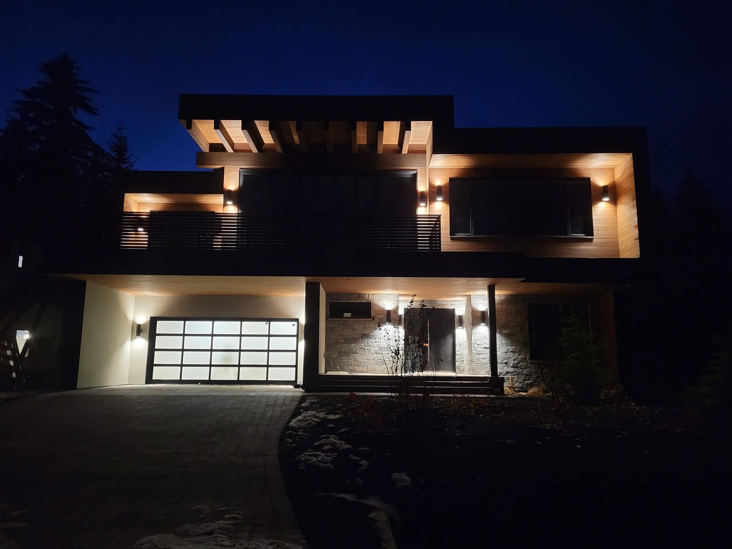 House Construction Exteriors from a Single family homes project near Squamish - Whistler by Golden Spruce General Contractor Corp