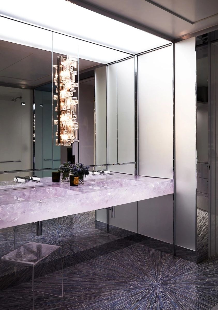 Baño completo de un proyecto de tipo Pisos cerca de Vancouver (Gran Vancouver) por adanac Floor Covering Inc.