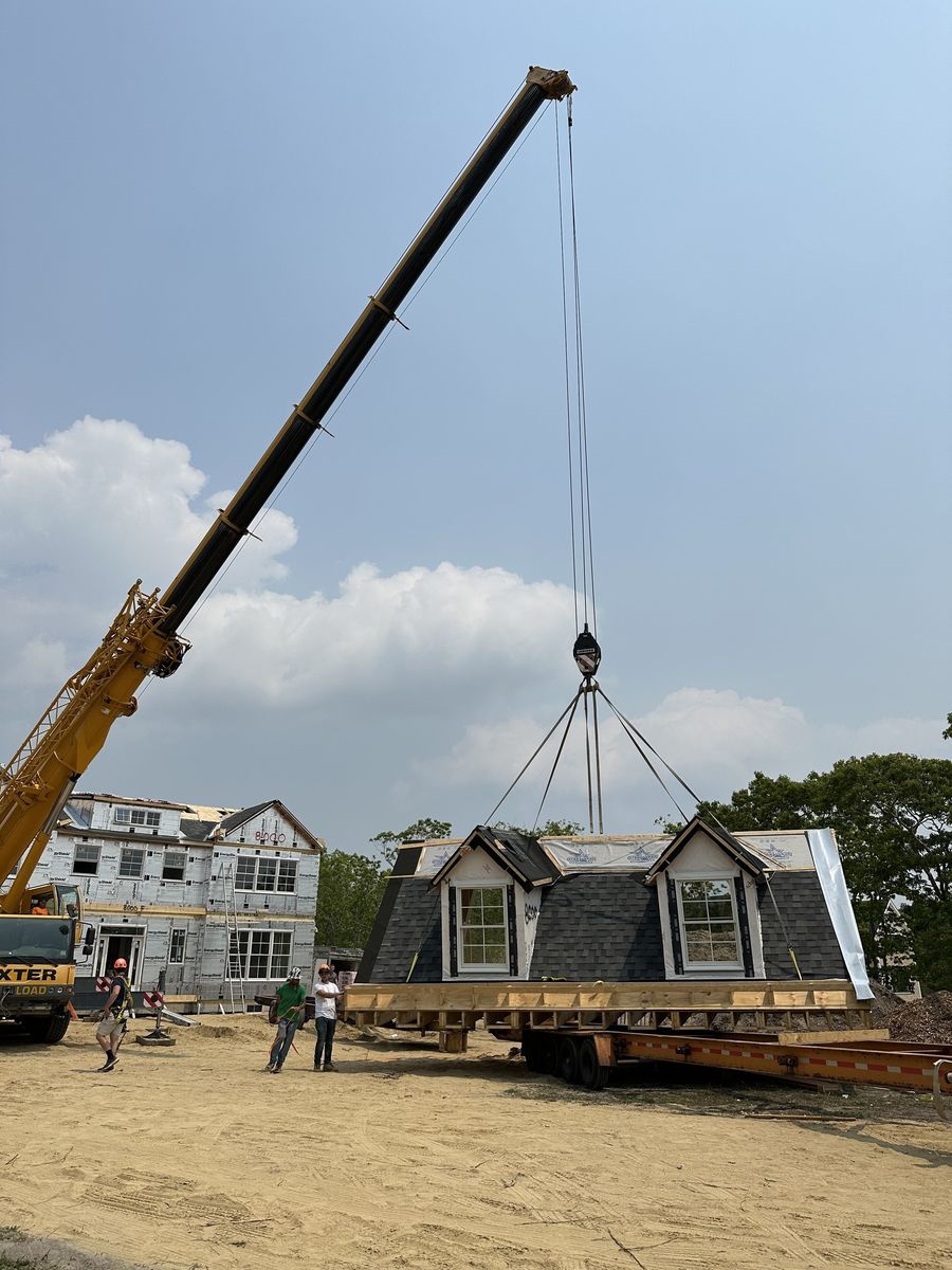 Techo y desván de un proyecto de tipo Casas Prefabricadas y modulares cerca de Binghamton por Westchester Modular Homes, Inc.
