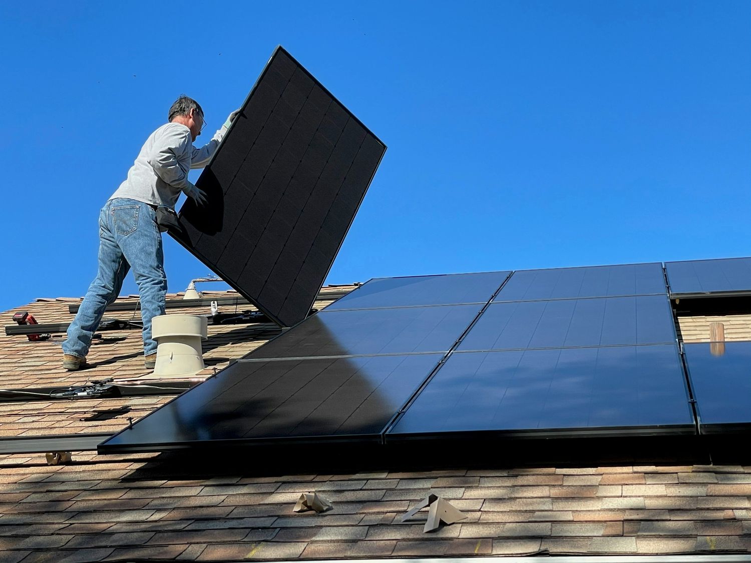  d'un projet de Panneaux solaires photovoltaïques près de Sherbrooke (Estrie) de ELEKTRIX Entrepreneur Électricien inc.