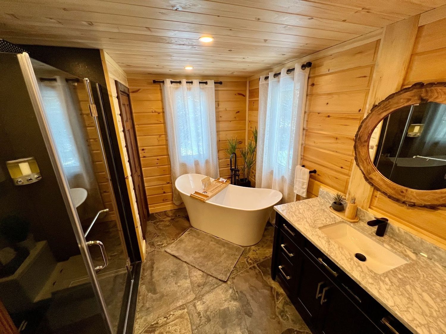 Bathroom from a Prefab and Modular Houses project near Joliette (Lanaudière) by Construction Youri Durand inc.
