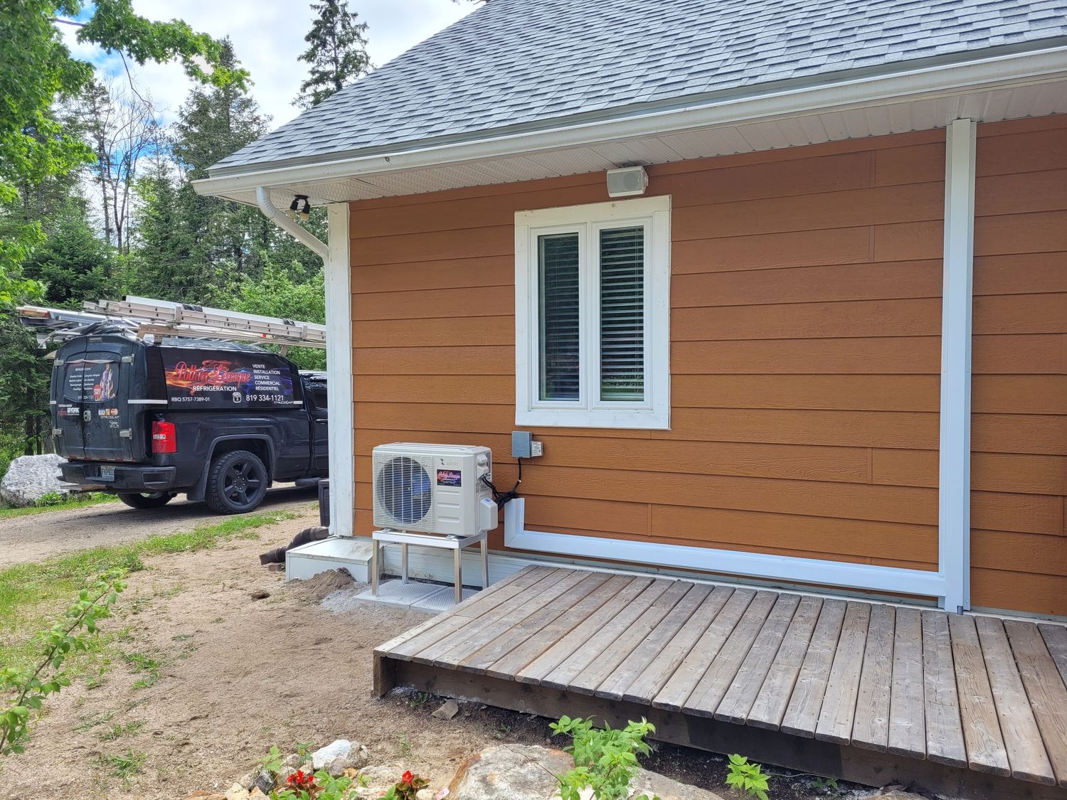 Building mechanicals from a Heat pumps project near Gatineau (Outaouais) by Réfrigération RoxTone