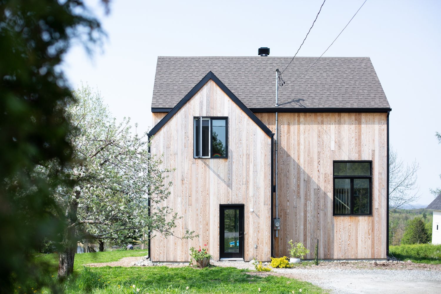 Façade avant d'un projet de Maisons unifamiliales près de Sherbrooke (Estrie) de UrbanÉco Construction
