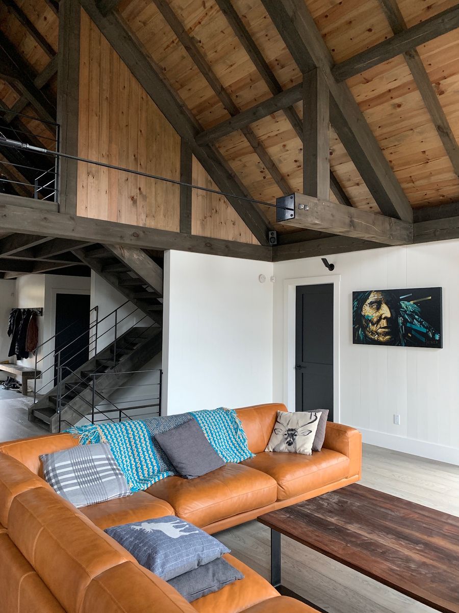 Living Room from a Solid wood frames project near Sherbrooke (Estrie) by Noble Élément Structure