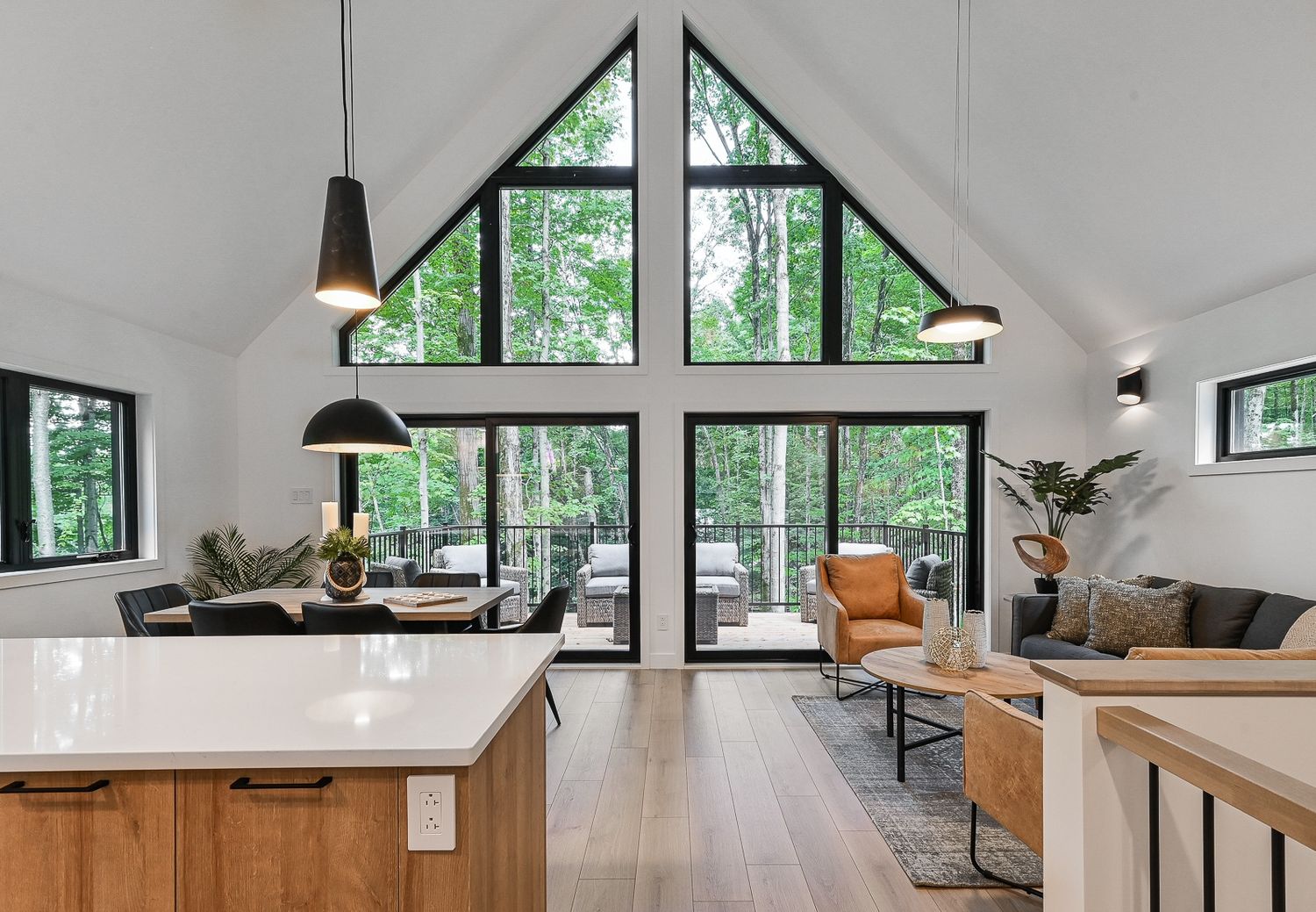 Salon d'un projet de Développements immobiliers près de Granby/Bromont/Cowansville (Estrie) de Belvedair