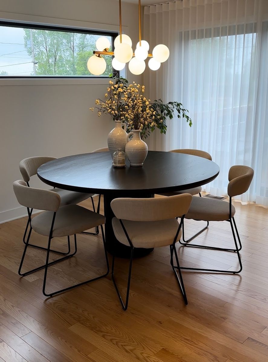 Salle à manger d'un projet de Meubles près de Montréal/Laval/Longueuil (Grand Montréal) de ref.
