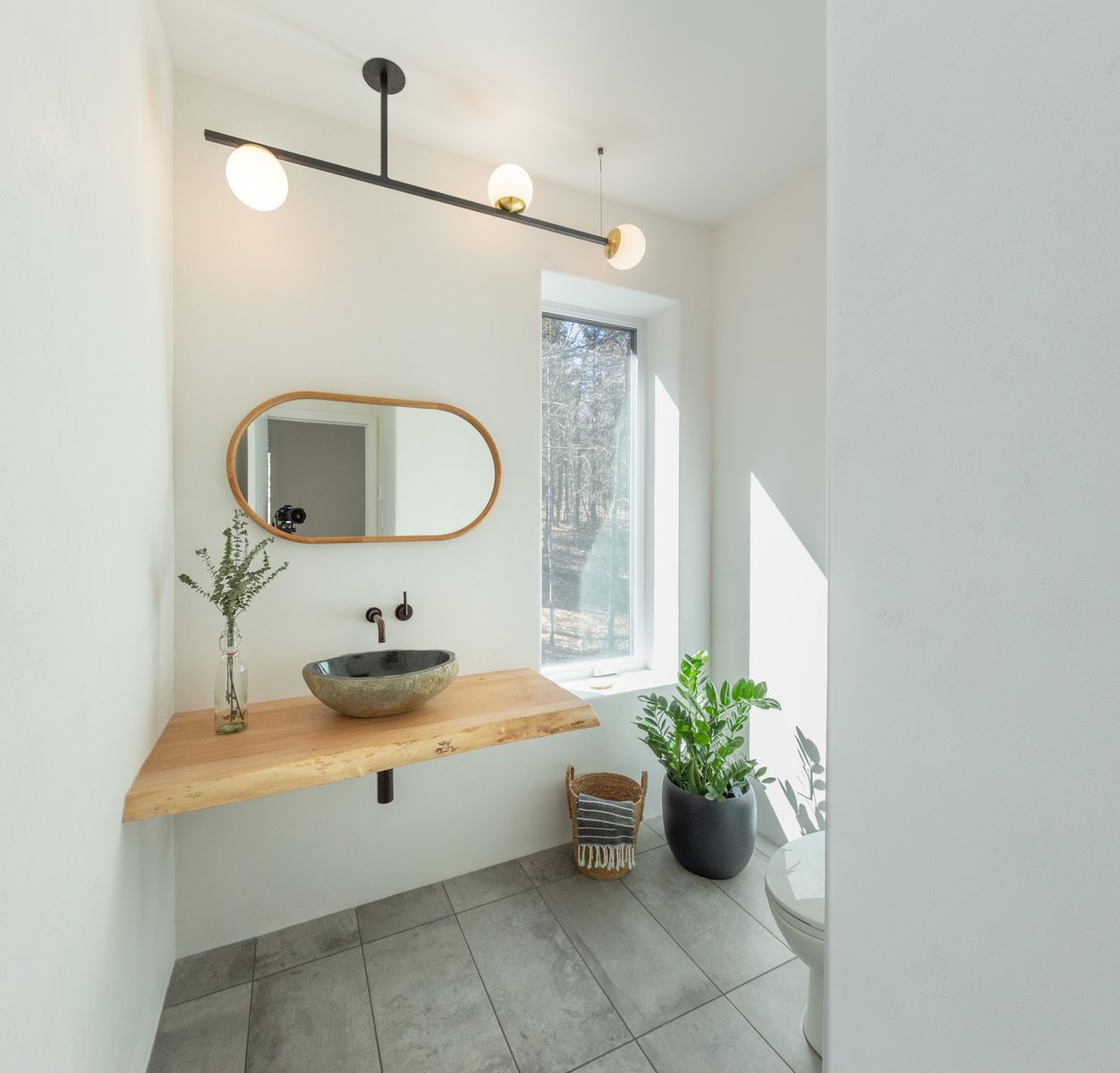 Bathroom from a Single family homes project near Saint-Jerome (Laurentides) by À l' Aube - Design Studio & Kitchen Specialist