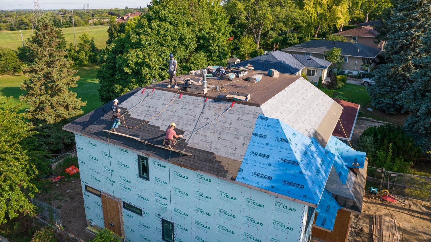 Roofs & Roof Void from a Single family homes project near Toronto (Greater Toronto) by Avvio Fine Homes