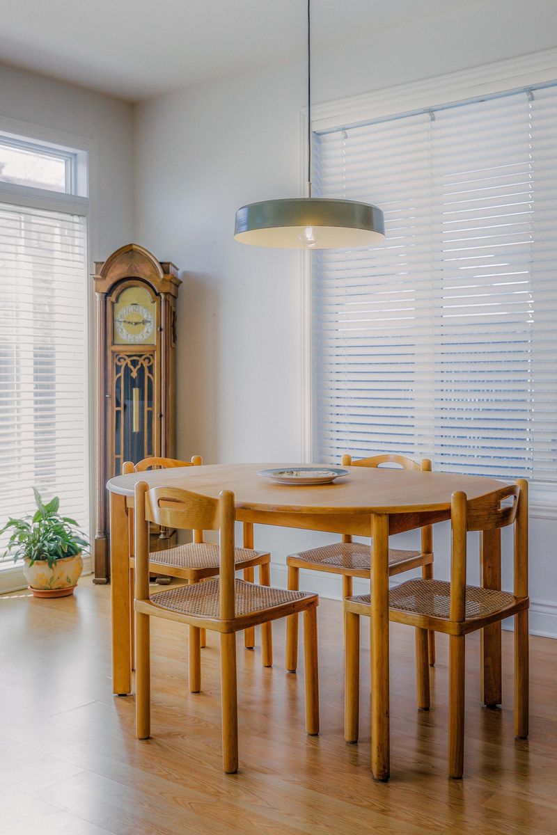 Dining Room from a Interior Design and Layout project near Montreal (Greater Montreal) by PASSÉ PRÉSENT DESIGN DURABLE