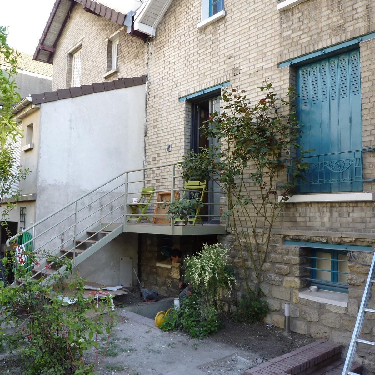 Fachada frontal de un proyecto de tipo Viviendas unifamiliares cerca de París (75) por Serero Architectes