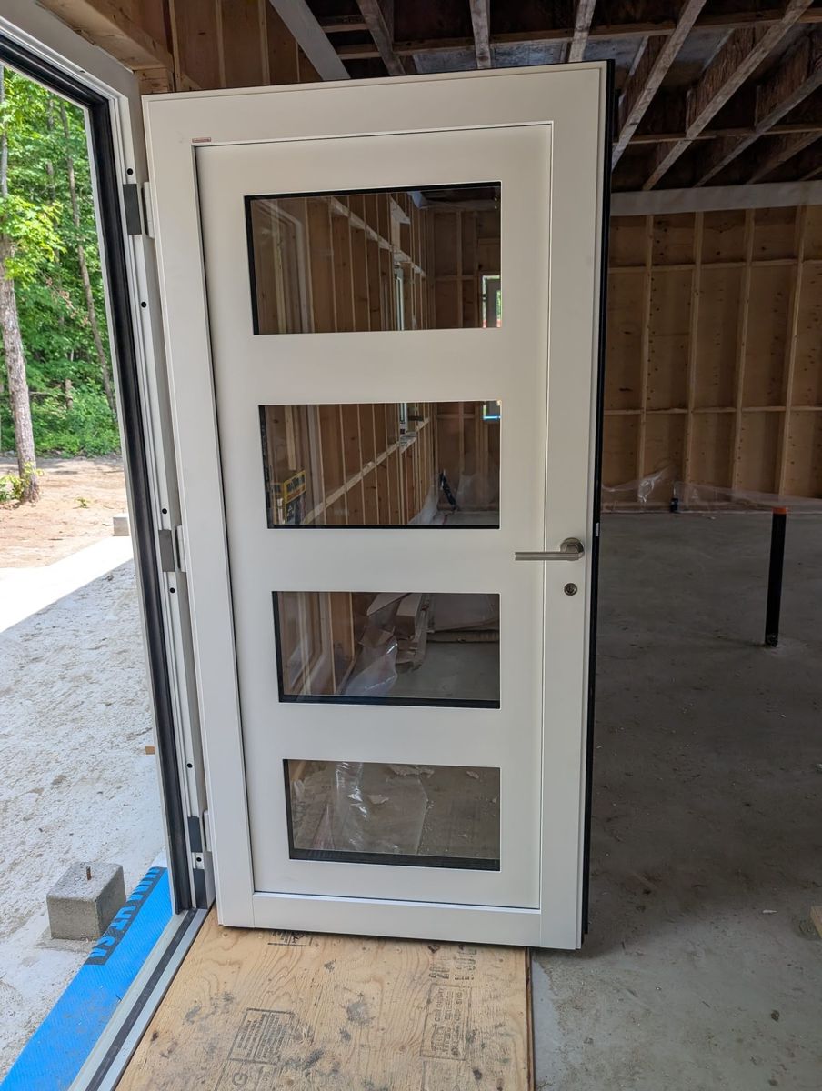 d'un projet de Maisons unifamiliales près de Gatineau (Outaouais) de InterHaus Premium High Performance Windows and Doors