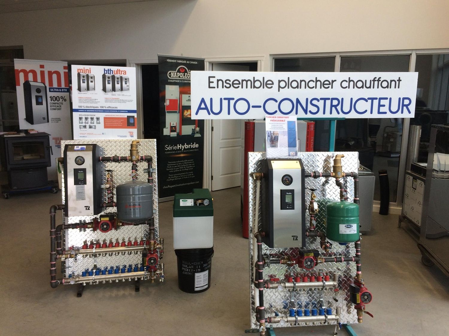 Building mechanicals from a Hydronic Radiant Floor Heating project near Trois-Rivières (Mauricie) by Guillemette Energies