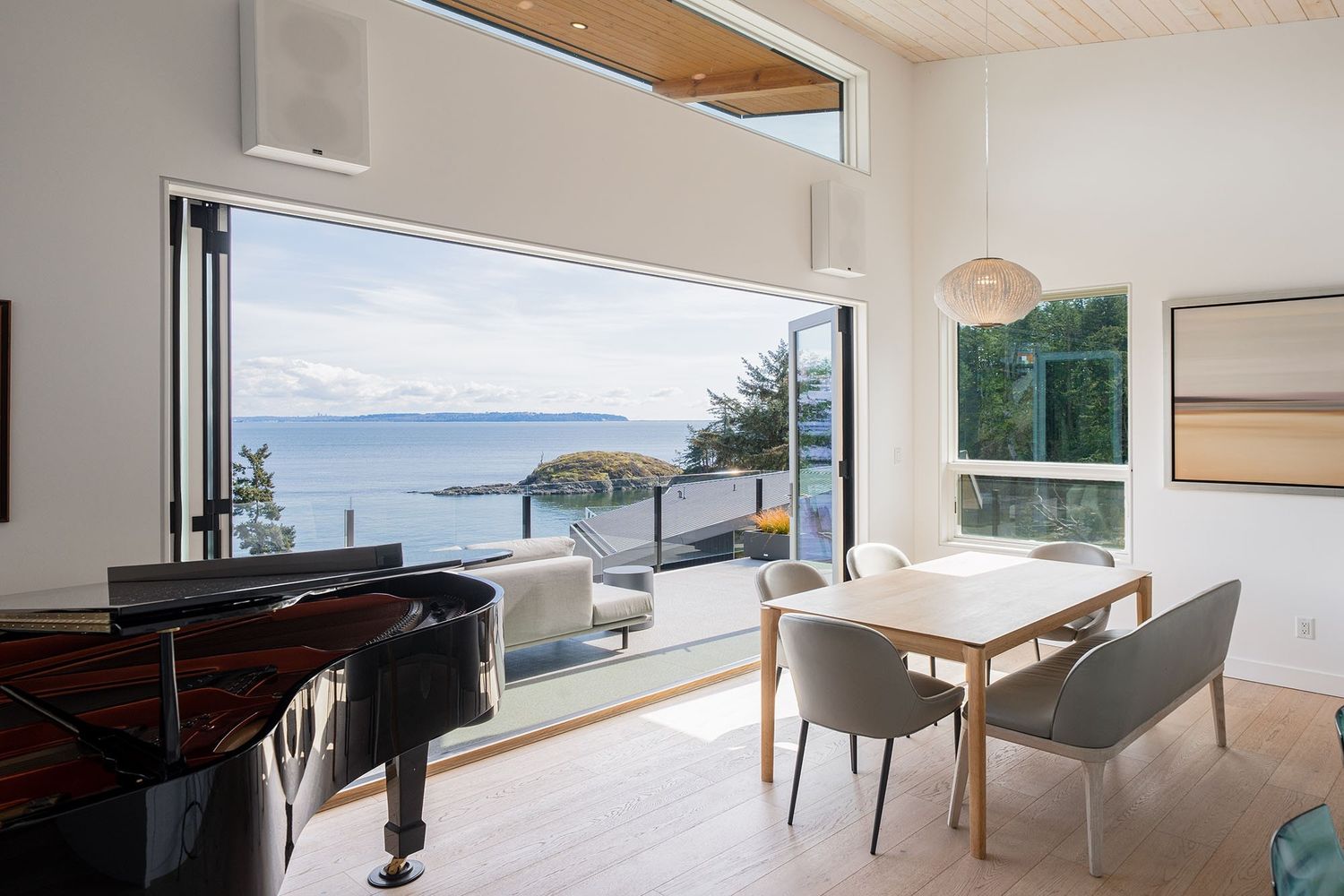  de un proyecto de tipo Viviendas unifamiliares cerca de Vancouver (Gran Vancouver) por Mary Lynn Machado Personal Real Estate Corporation