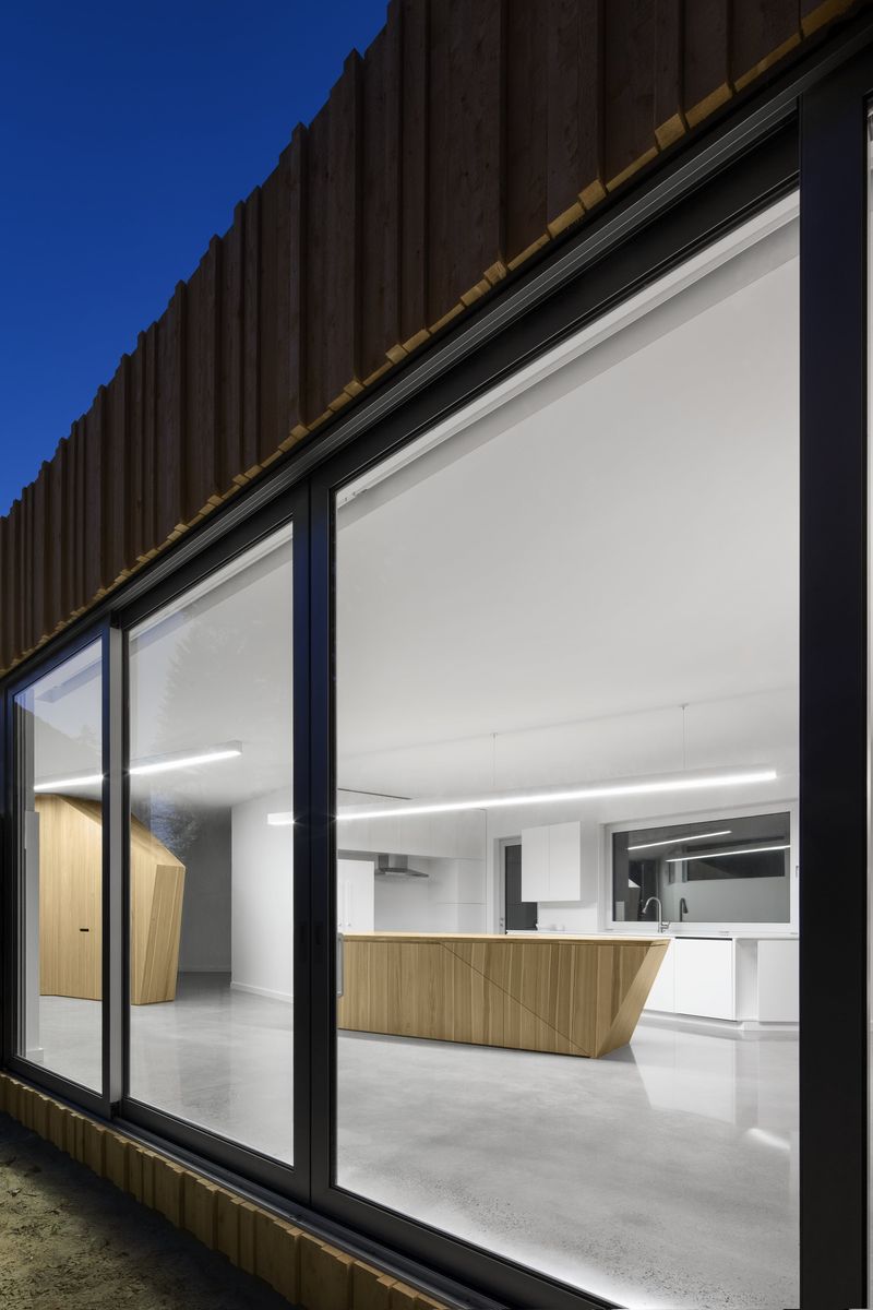 Acabado exterior de un proyecto de tipo Viviendas unifamiliares cerca de Montreal (Gran Montreal) por Paul Bernier Architecte